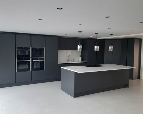 Dark Handleless Kitchen